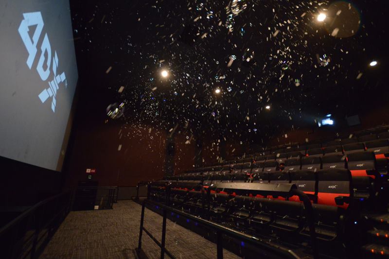 巨大スクリーンや最高級の音響設備 プレミアシートまで完備 都内のおしゃれな映画館を紹介 Block Fm