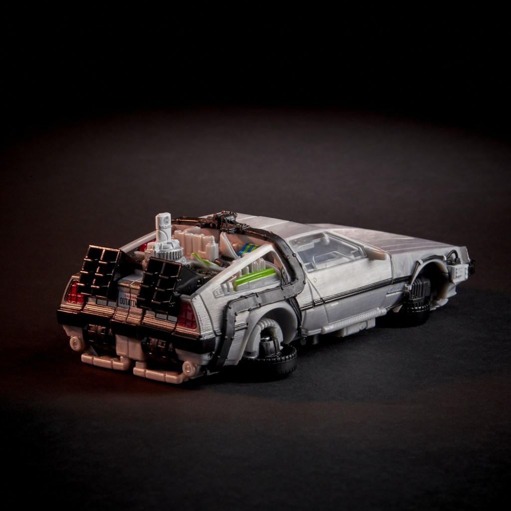 バック トゥ ザ フューチャー が トランスフォーマー とコラボ デロリアンが変身するトイ コミックが発売 Block Fm